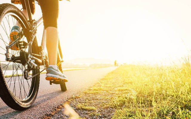 Đạp xe là bộ môn thể thao nhẹ nhàng tăng cường sức khỏe cho người bệnh COPD