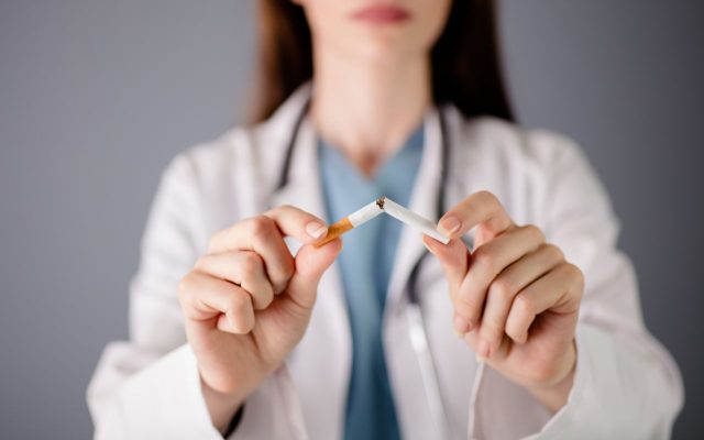 Từ bỏ hút thuốc lá sẽ giúp cải thiện tình trạng bệnh COPD 