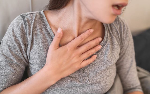 Suy tim là một biến chứng nguy hiểm của thiếu oxy máu do phổi tắc nghẽn mạn tính