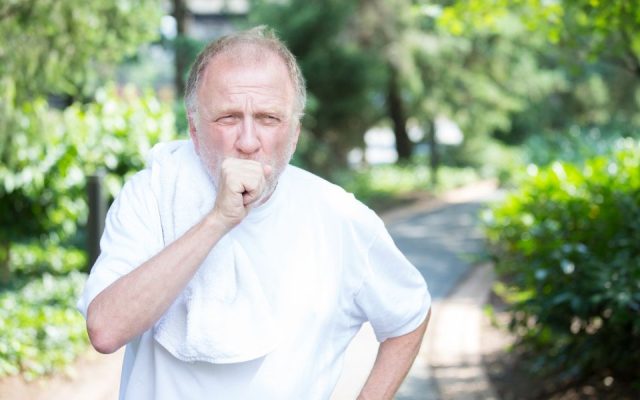 Sinh hoạt khoa học và bỏ thuốc lá giúp cải thiện tình trạng COPD